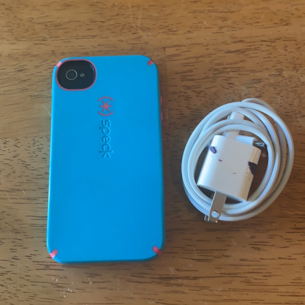 iPhone 4 - Picture 2 of 2